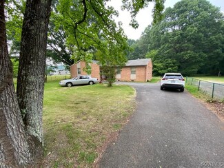 216 Berkley St, Ashland, VA 23005