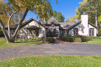 3 Spur Rd, Edina, MN 55436