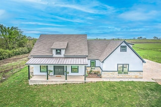 171 Eely Rd, McDade, TX 78650