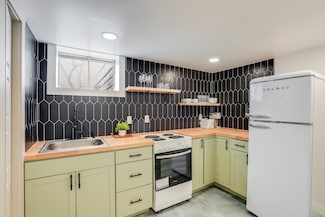 2205 Burbank Ave, Nashville, TN 37210