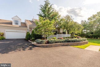 1866 Felicity Ln, Hellertown, PA 18055
