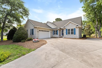 102 Crooked Gulley Cir, Sunset Beach, NC 28468