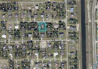 3407 29th St W Unit 21, Lehigh Acres, FL 33971
