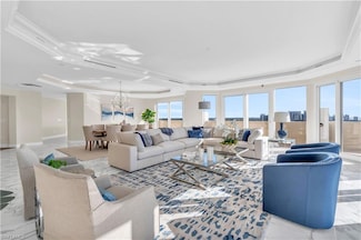 7117 Pelican Bay Blvd Unit 16, Naples, FL 34108