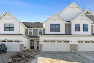 4486 Chelsea Manor Cir, Aurora, IL 60504