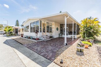 90 Pelican Dr N, Oldsmar, FL 34677