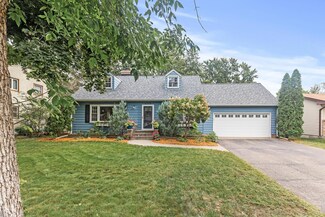 4728 Sharon Ln, Saint Paul, MN 55110