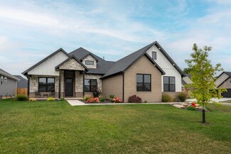 4976 S Aaron Ave, Springfield, MO 65810
