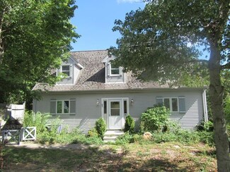 24 Norris Path, Teaticket, MA 02536