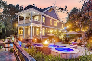 4385 Ten Shillings Way, Ravenel, SC 29470