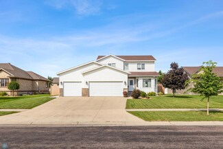 4373 54th St S, Fargo, ND 58104