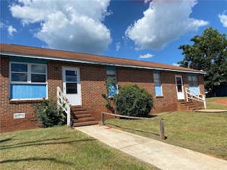 245 Horton Dr, Americus, GA 31719