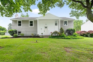 14 Buccaneer Bend, Baldwinsville, NY 13027