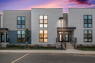 6025 Port View Dr SE, Grand Rapids, MI 49512