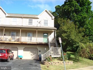 22 N Oneil St, Mohnton, PA 19540