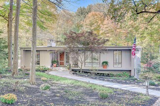 8000 N Illinois St, Indianapolis, IN 46260