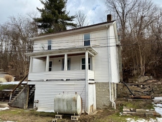 517 3rd Ave, Sutersville, PA 15083