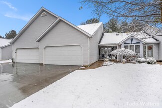 3338 Starboard Dr Unit 90, Holland, MI 49424