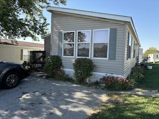 5026 N Dittmer St, Davenport, IA 52806