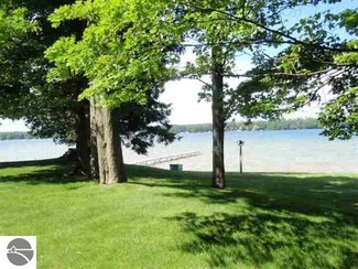 4068 Peninsular Shores Dr, Grawn, MI 49637