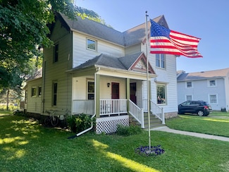 319 N Robinson St, Schoolcraft, MI 49087