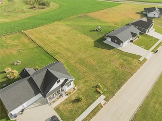 117 Homecoming Ct, Vinton, IA 52349