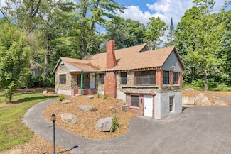 139 Pearl St, Franklin, NH 03235