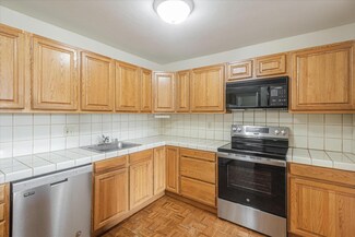 1131 Compass Ln Unit 216, Foster City, CA 94404