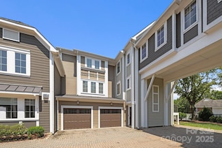 7919 Rea View Ct, Charlotte, NC 28226