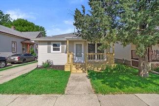 1933 Jay Eye See Ave, Racine, WI 53403