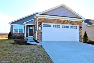 48 Cottage St, Millville, NJ 08332