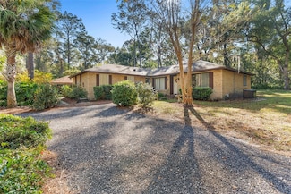 1470 Alden St, Deland, FL 32720