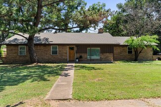 205 S Washington St, Cleburne, TX 76031
