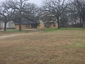 2077 Trailwood Dr W, Burleson, TX 76028