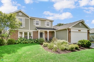 27W155 Sycamore Ln, Winfield, IL 60190