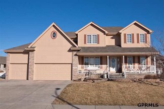 121 Wilma Rd, Papillion, NE 68133