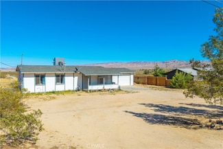 4805 Avenida la Mirada, Joshua Tree, CA 92252
