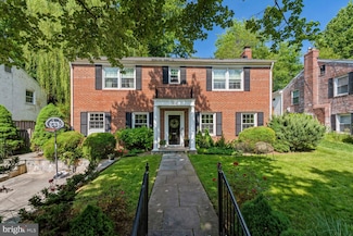 9202 Bulls Run Pkwy, Bethesda, MD 20817