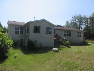 34637 76th St, Covert, MI 49043