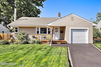 9 Walnut Ave, Red Bank, NJ 07701