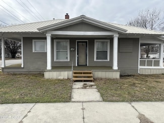 1930 S Porter Ave, Joplin, MO 64804