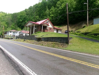 3401 Coal Heritage Rd, Iaeger, WV 24844