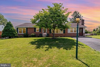 116 Sunset View Dr, New Cumberland, PA 17070