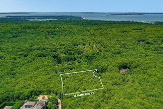 12 Path End Ct, Water Mill, NY 11976