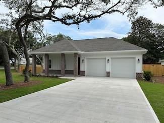 610 5th St, Destin, FL 32541
