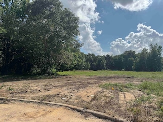 180 Cardinal Ln, Mount Pleasant, TX 75455