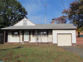 85 S Poplar St, Gibbstown, NJ 08027