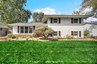 2109 Martha St, Highland, IN 46322