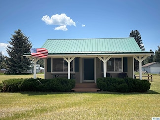 687010 Elm Way, Susanville, CA 96130