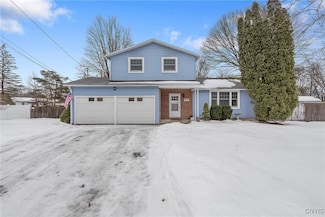 112 Teaslewood Ln, Minoa, NY 13116